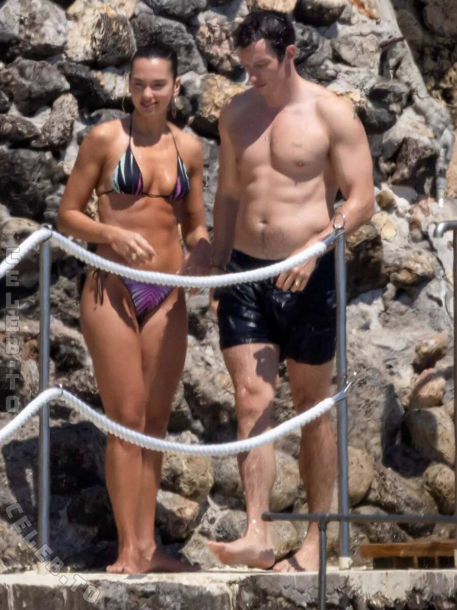 Dua Lipa Nude Candid Vacation Pics