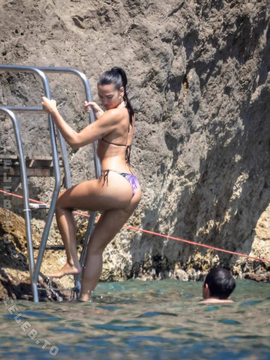 Dua Lipa Nude Candid Vacation Pics