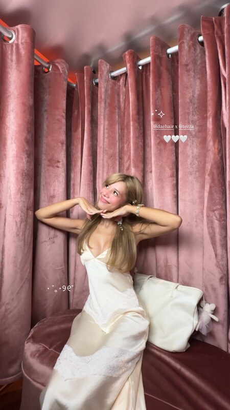 Eeeveenara / Eevee Enara / eeveenara Nude Leaks OnlyFans  - Leaked Models