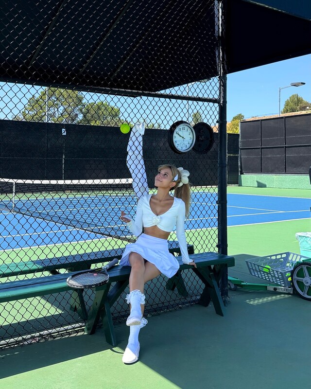 Eeeveenara / Eevee Enara / eeveenara Nude Leaks OnlyFans  - Leaked Models
