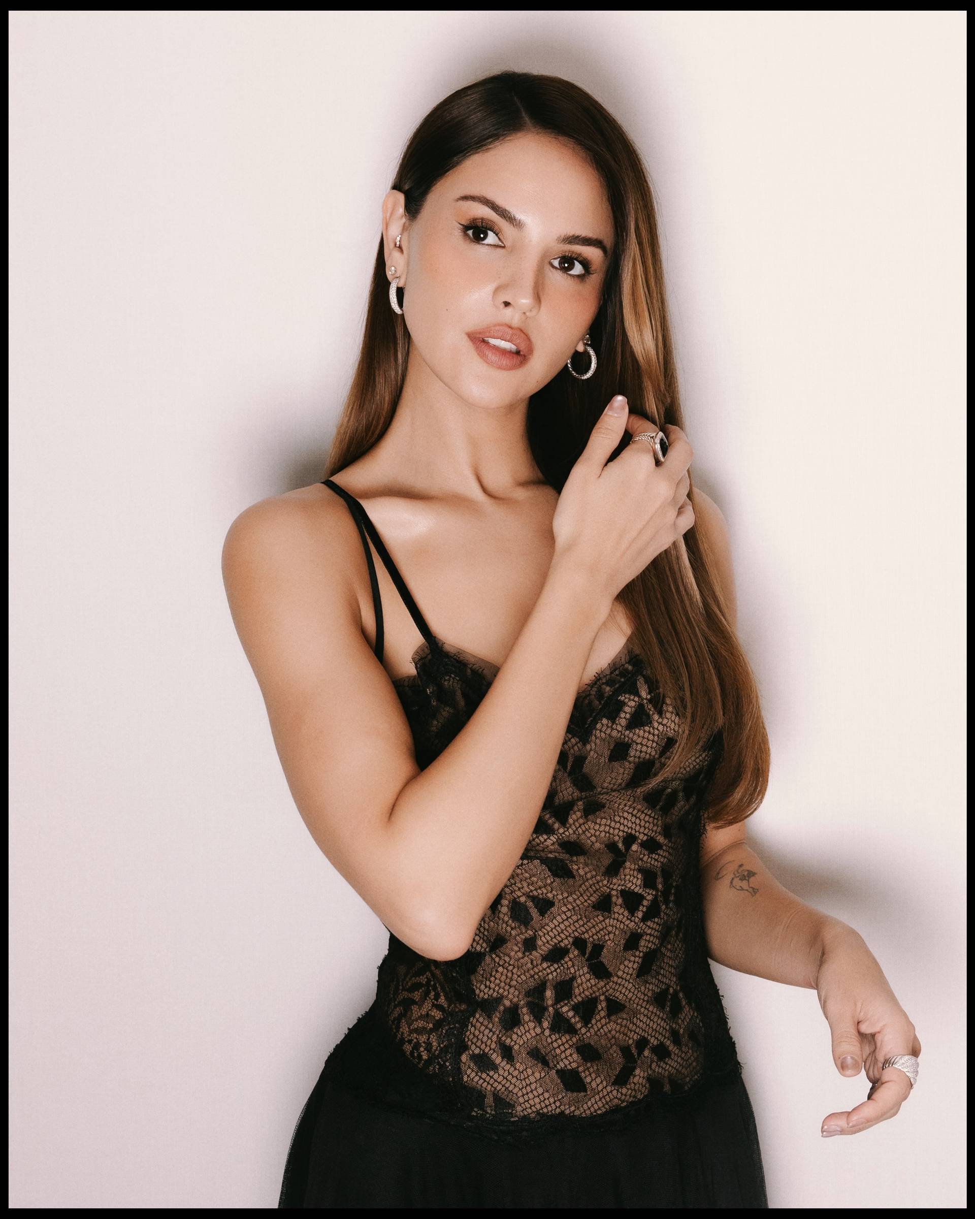 Eiza González butts