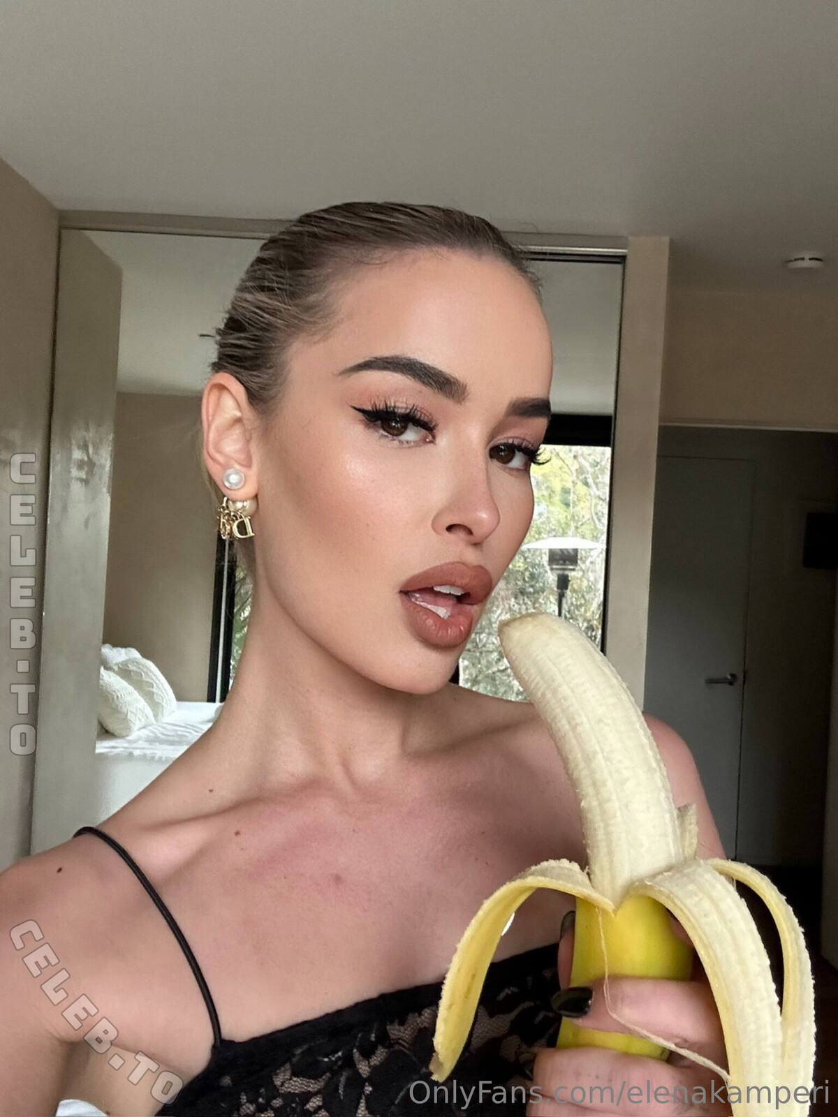 Elena Kamperi Nude OnlyFans (10 New Photos)