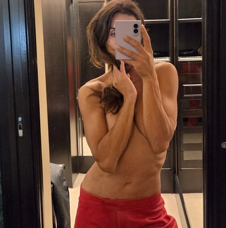 Elisabetta Canalis legs