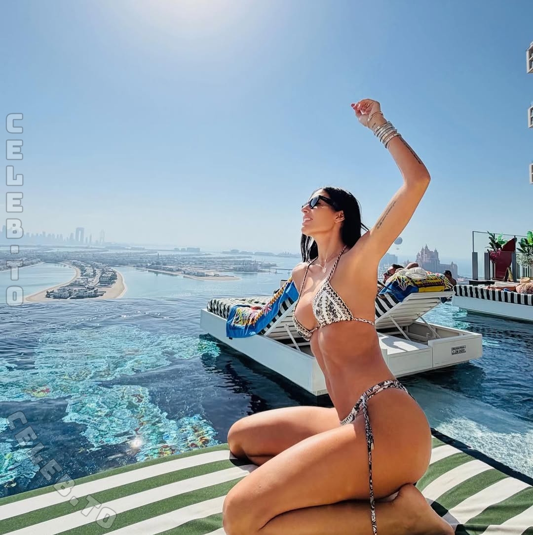 Elisabetta Gregoraci butts