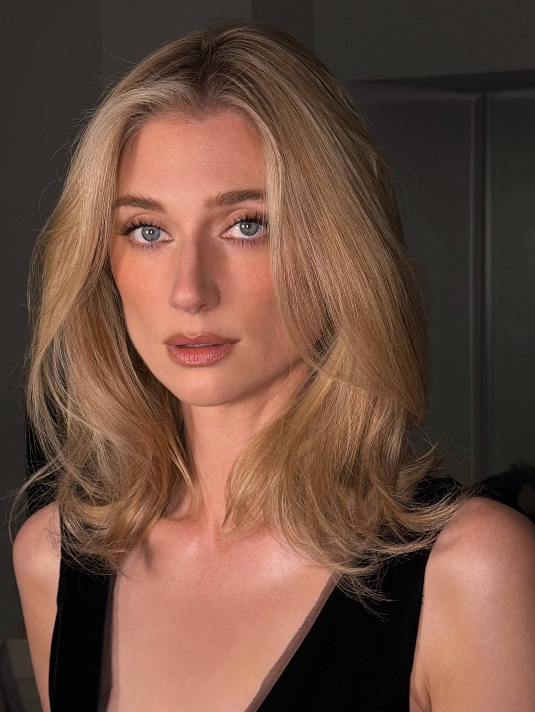 Elizabeth Debicki butts