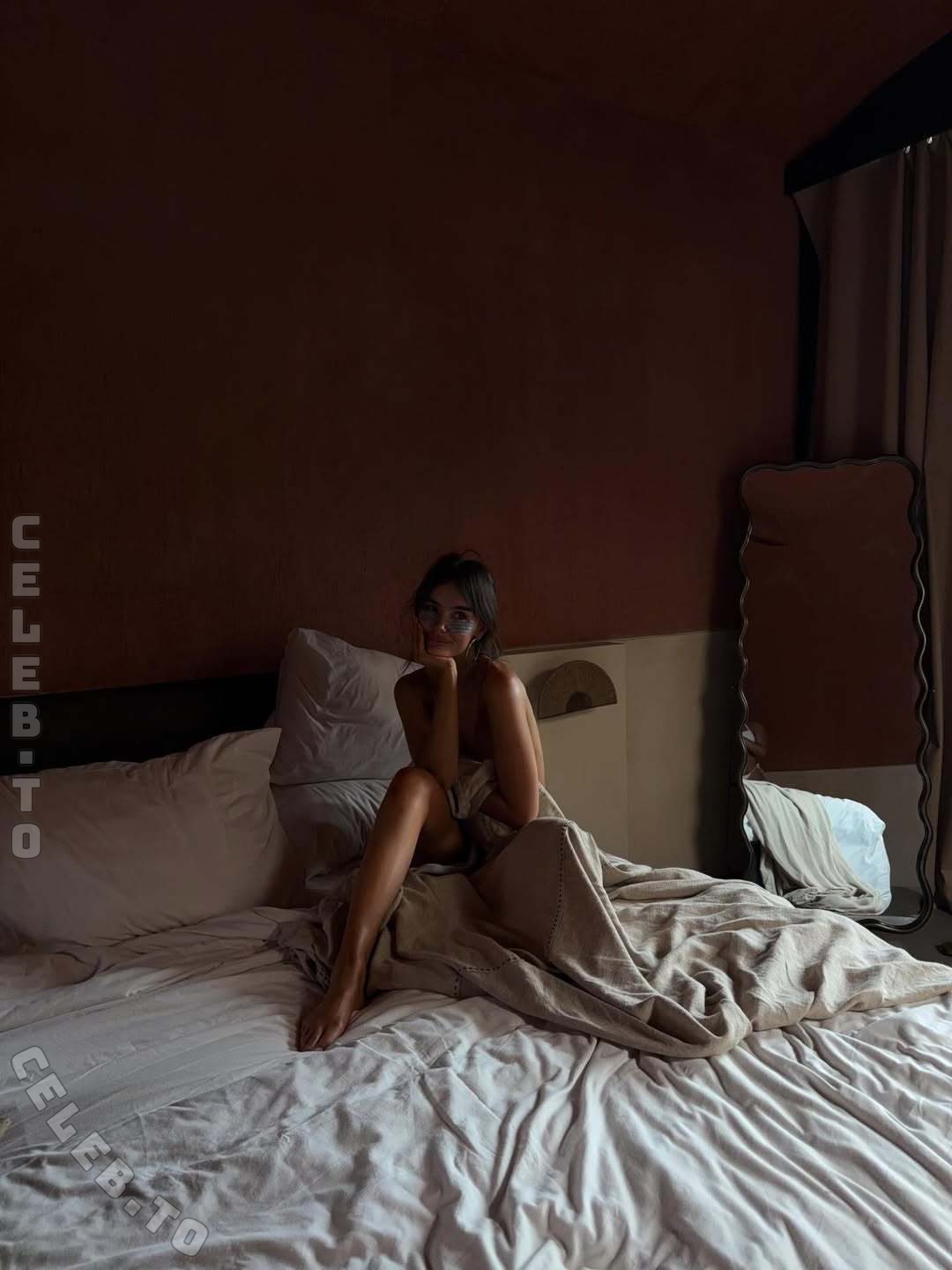 Ella Cervetto Nude And Sexy Collection