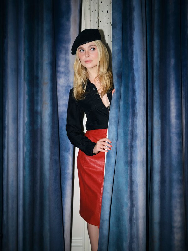 Elle Fanning butts