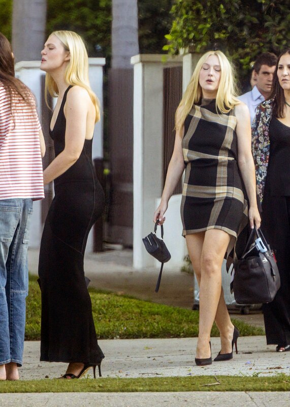 Elle Fanning Nude Partying With Her Sister