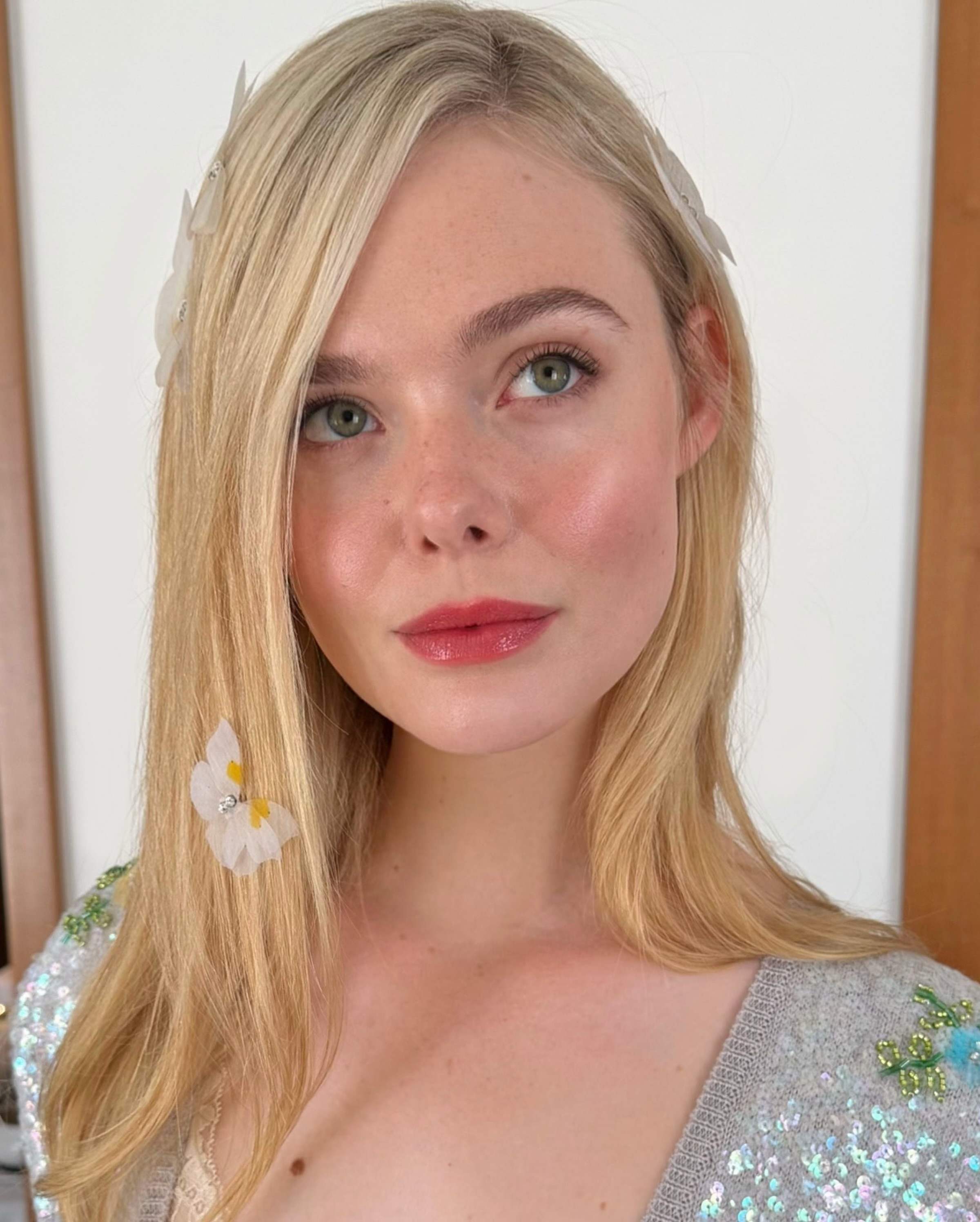 Elle Fanning Nude Partying With Her Sister