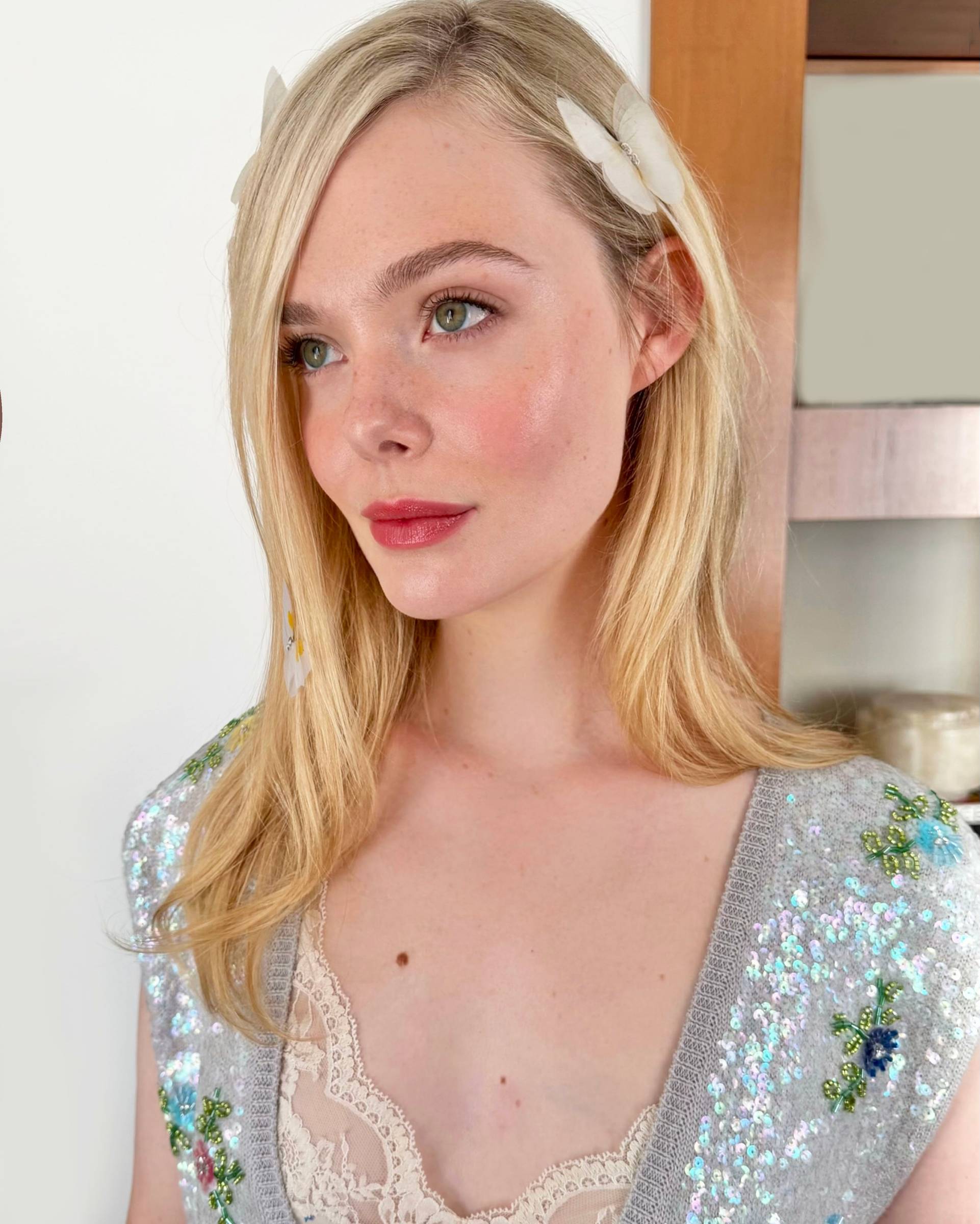 Elle Fanning Nude Partying With Her Sister