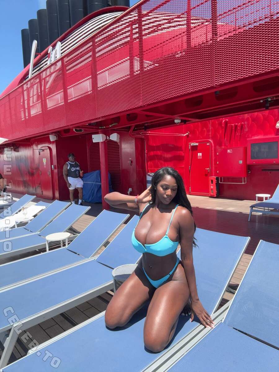 Ellie The Empress / _ellietheempress_ / therealellietheempress Nude Leaks OnlyFans  - Leaked Models