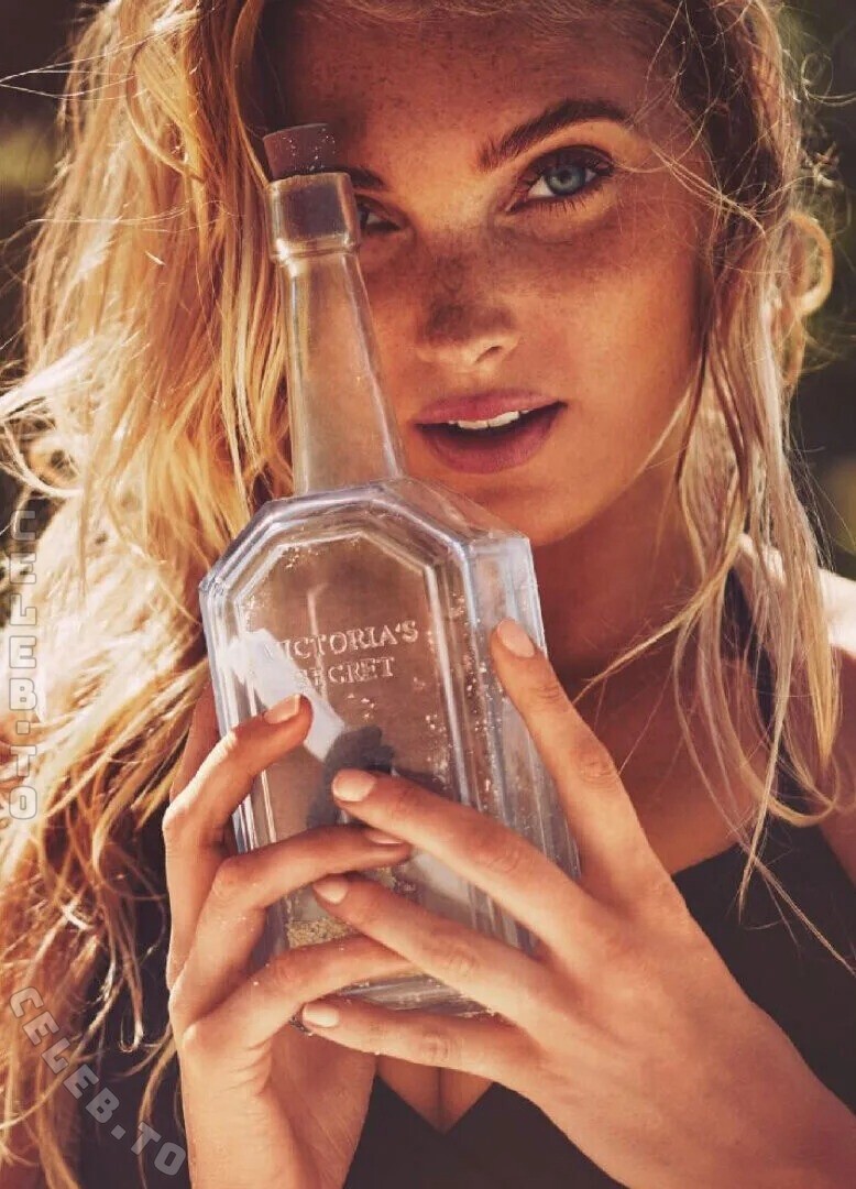 Elsa Hosk Nude & Sexy – Lavarice La Raffaella 2023 (22 Photos)