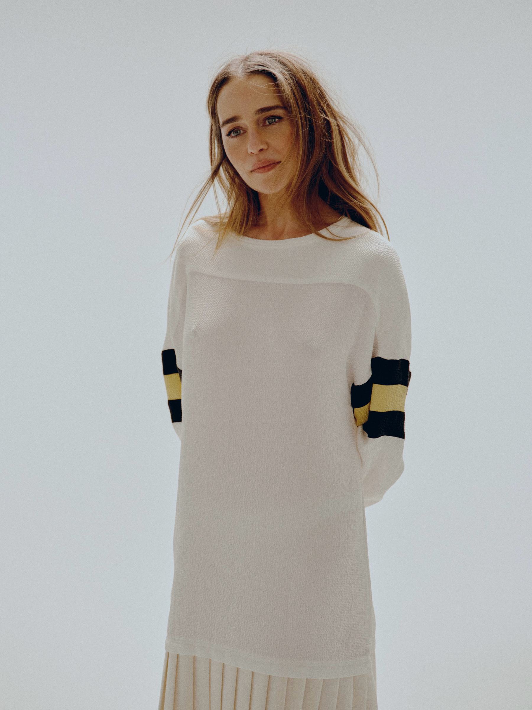 Emilia Clarke Nude Pics, Porn Video and Sex Scenes