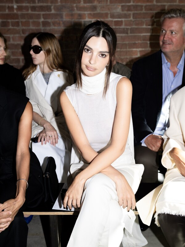 Emily Ratajkowski Nude Celeb - Officialemilyratajkowski Celeb Leaked Nude Pics