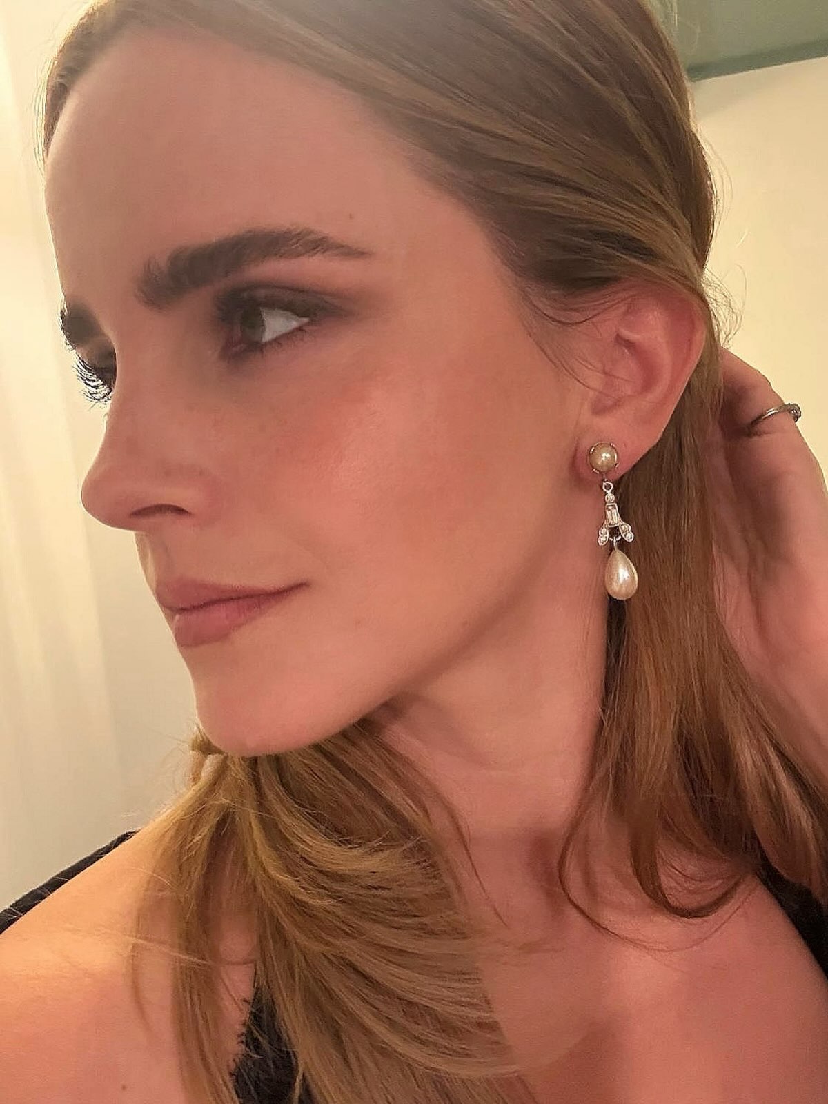 Emma Watson hands