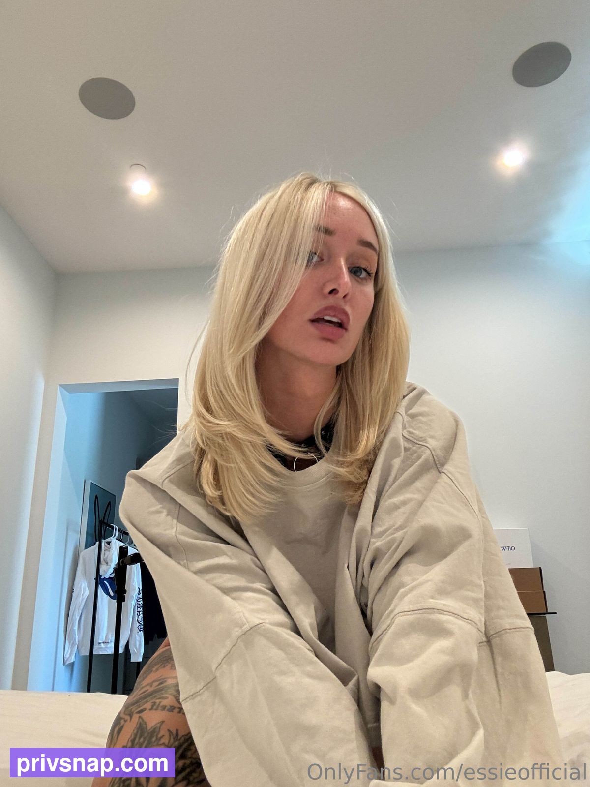 Essieofficial / essie Nude Leaks OnlyFans  - Leaked Models