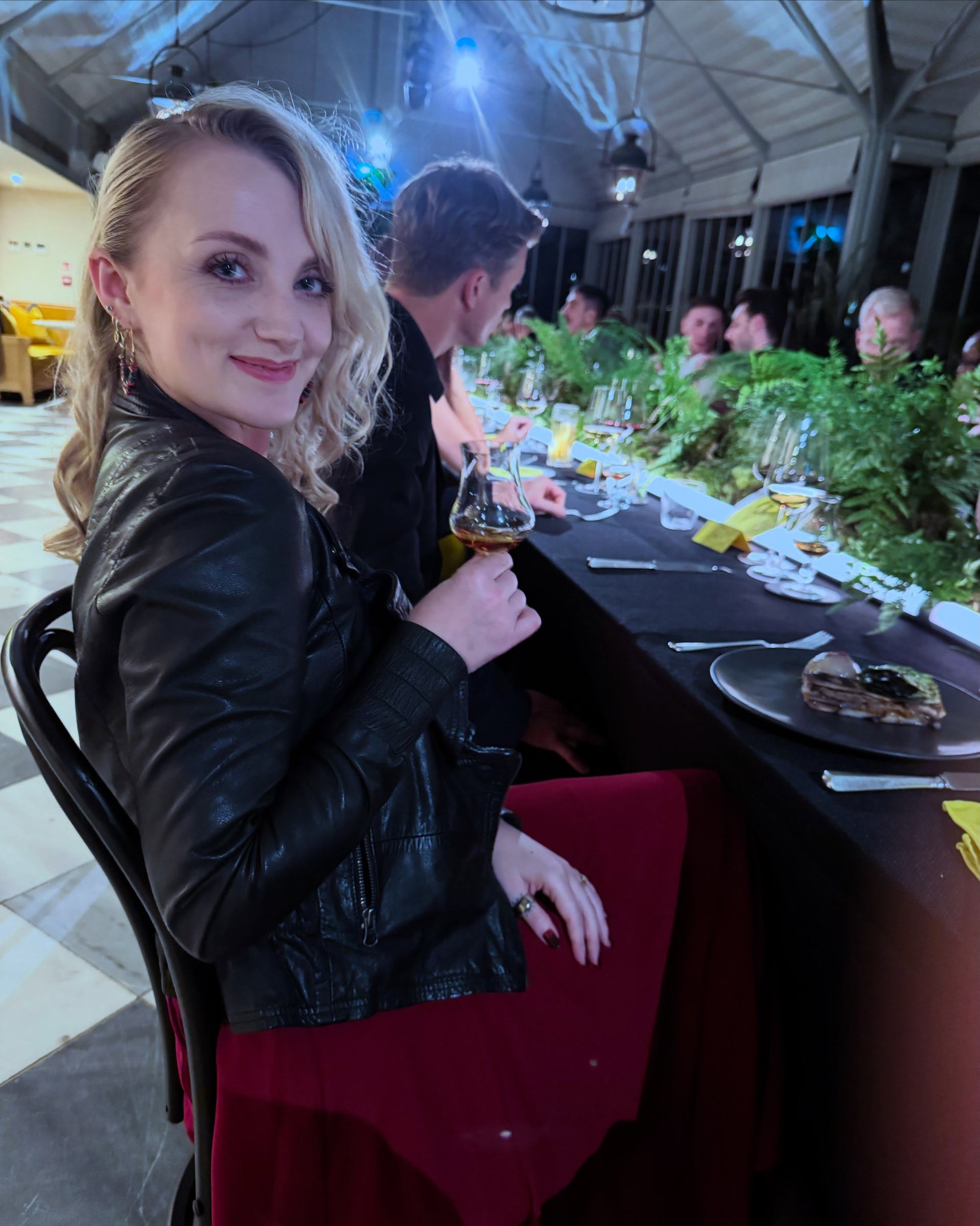 Evanna Lynch hands