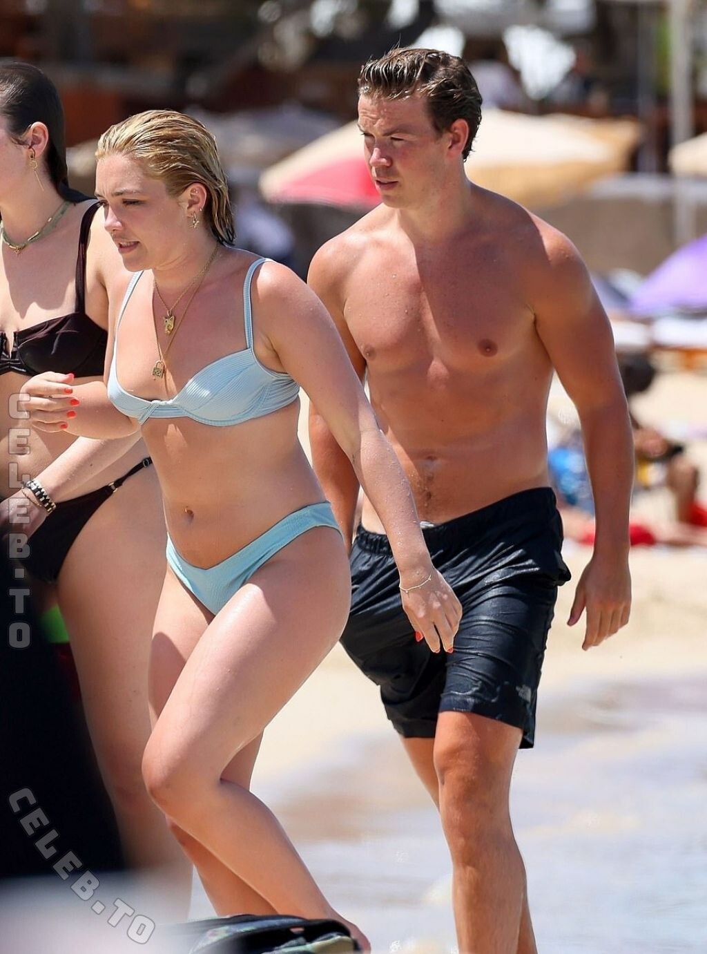 Florence Pugh Sexy (Video)