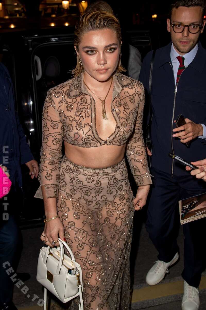 Florence Pugh Nude Scenes From "Oppenheimer"