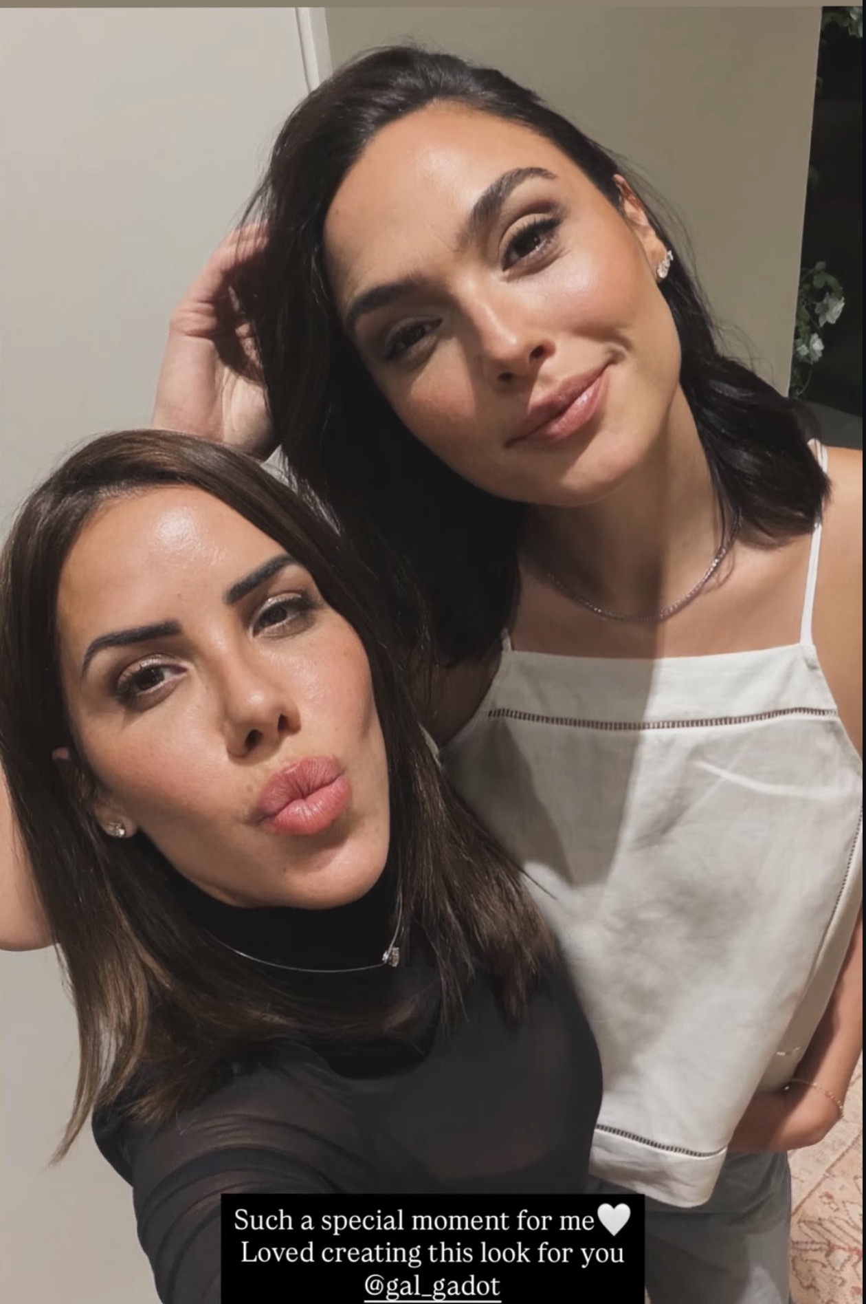 Gal Gadot Nude War Crimes Caught On Camera In Gaza