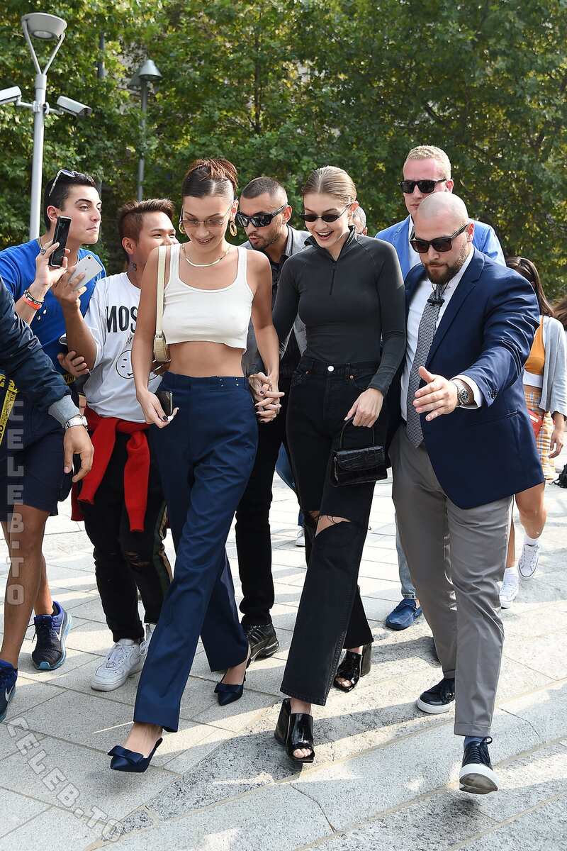 Gigi Hadid boobs