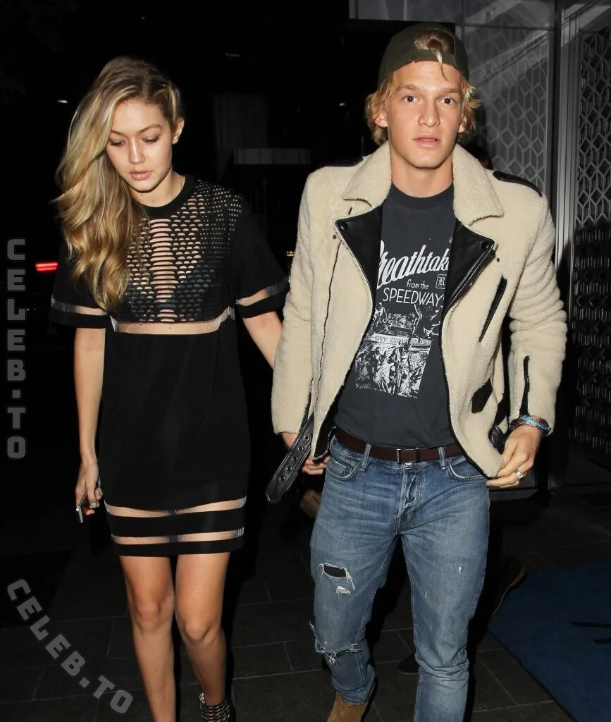 Gigi Hadid Nude Photos & Videos - Celeb Masta