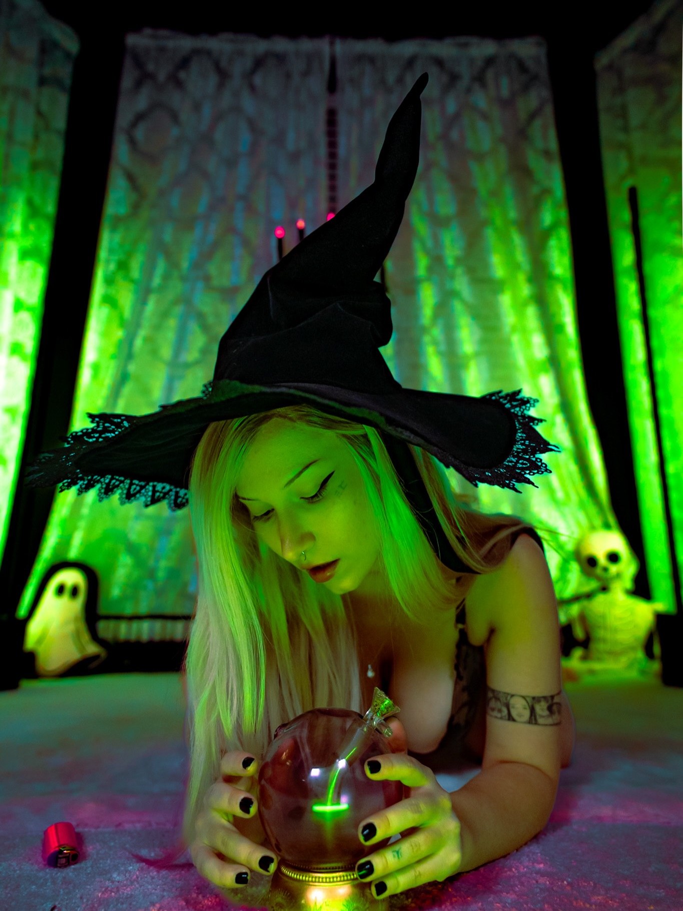 Goth.Egg Nude Thicc - Leah. Onlyfans Leaked Videos