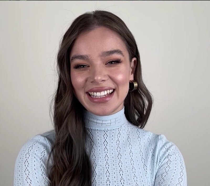 Hailee Steinfeld Nude Photos Set Released