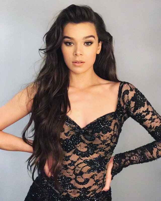 Hailee Steinfeld Nude Photos Set Released