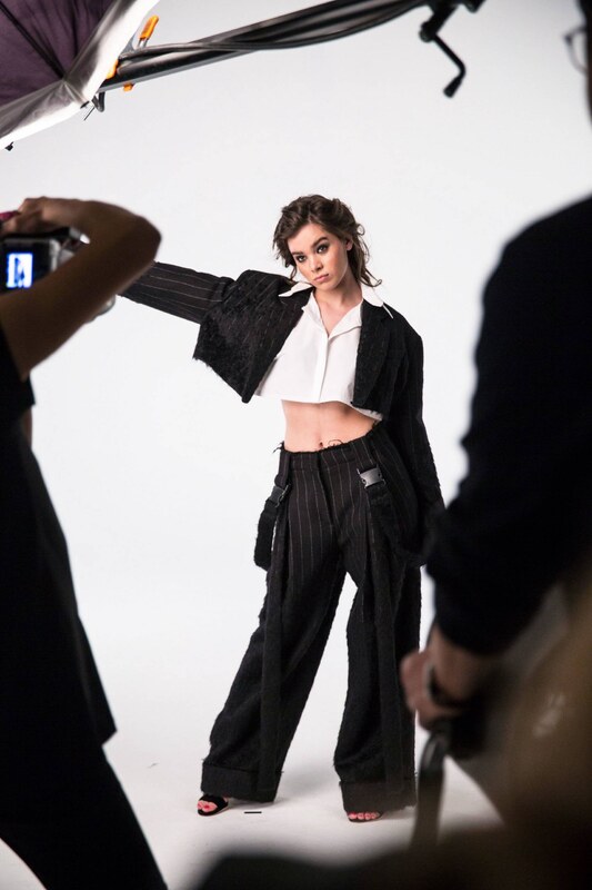 Hailee Steinfeld Nude Selfie Video And Lingerie Outtakes Released