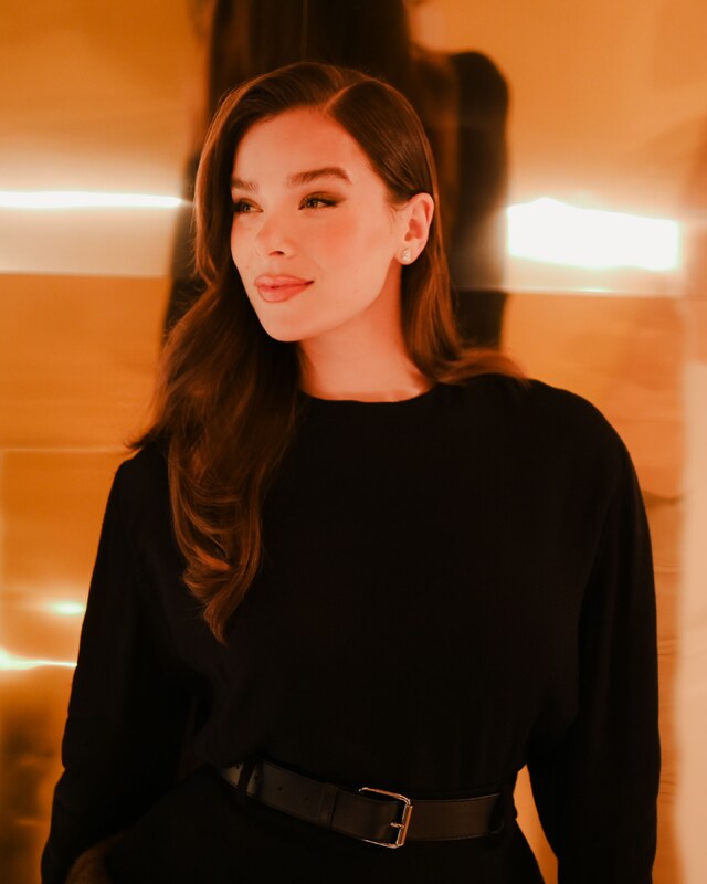 Hailee Steinfeld nude leaked photos