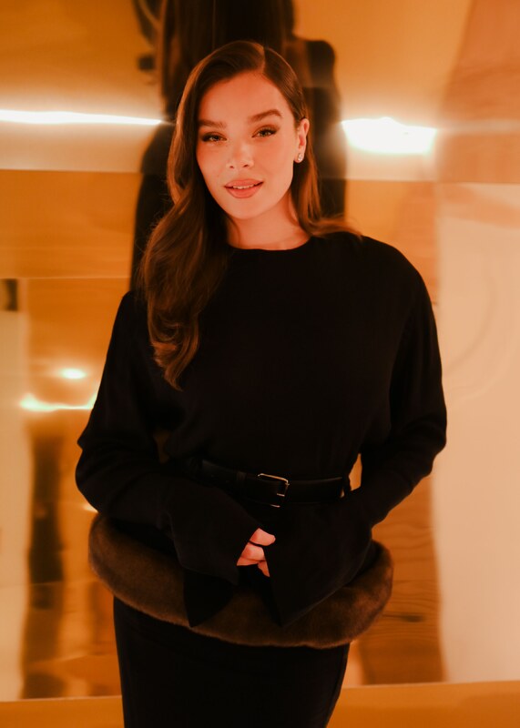 Hailee Steinfeld nude leaked photos
