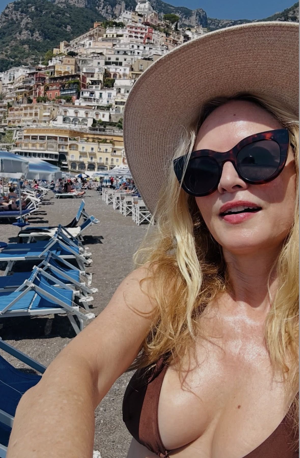 Heather Graham Nude and Hot Pics and Porn