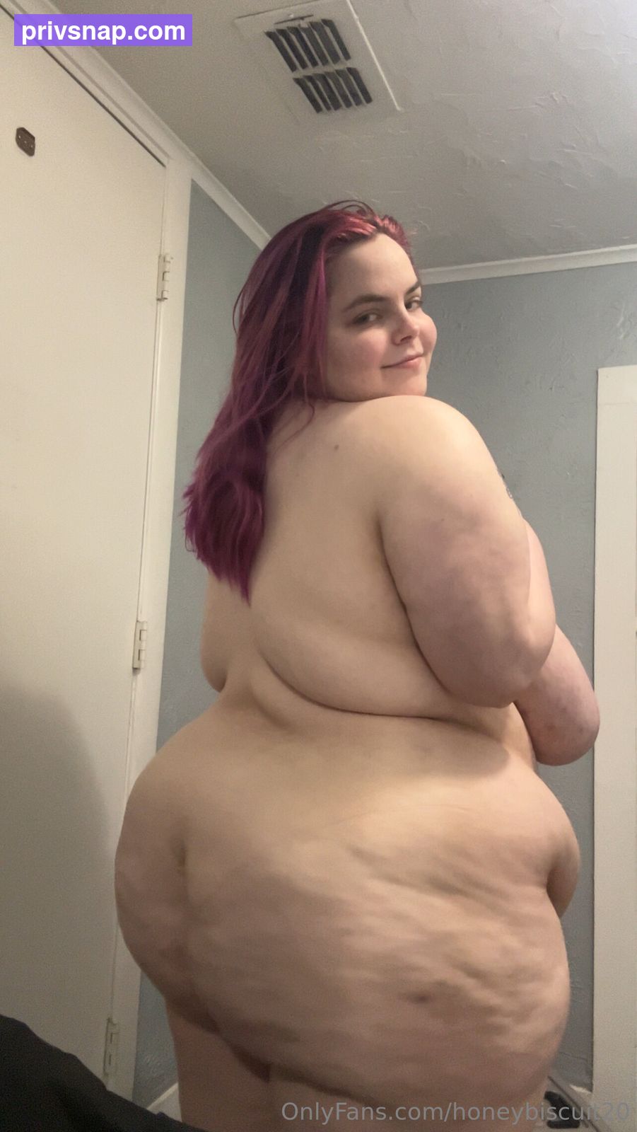 Honeybiscuit20 Naked (14 Photos) - LeakedModels