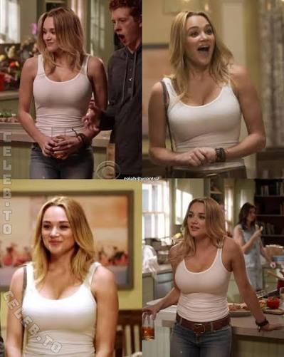 Hunter King hands