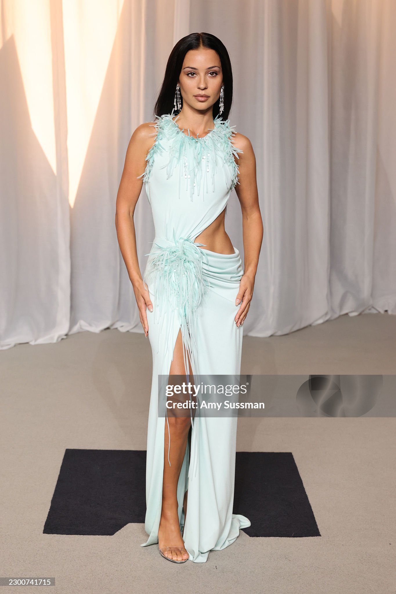 Imaan Hammam hands