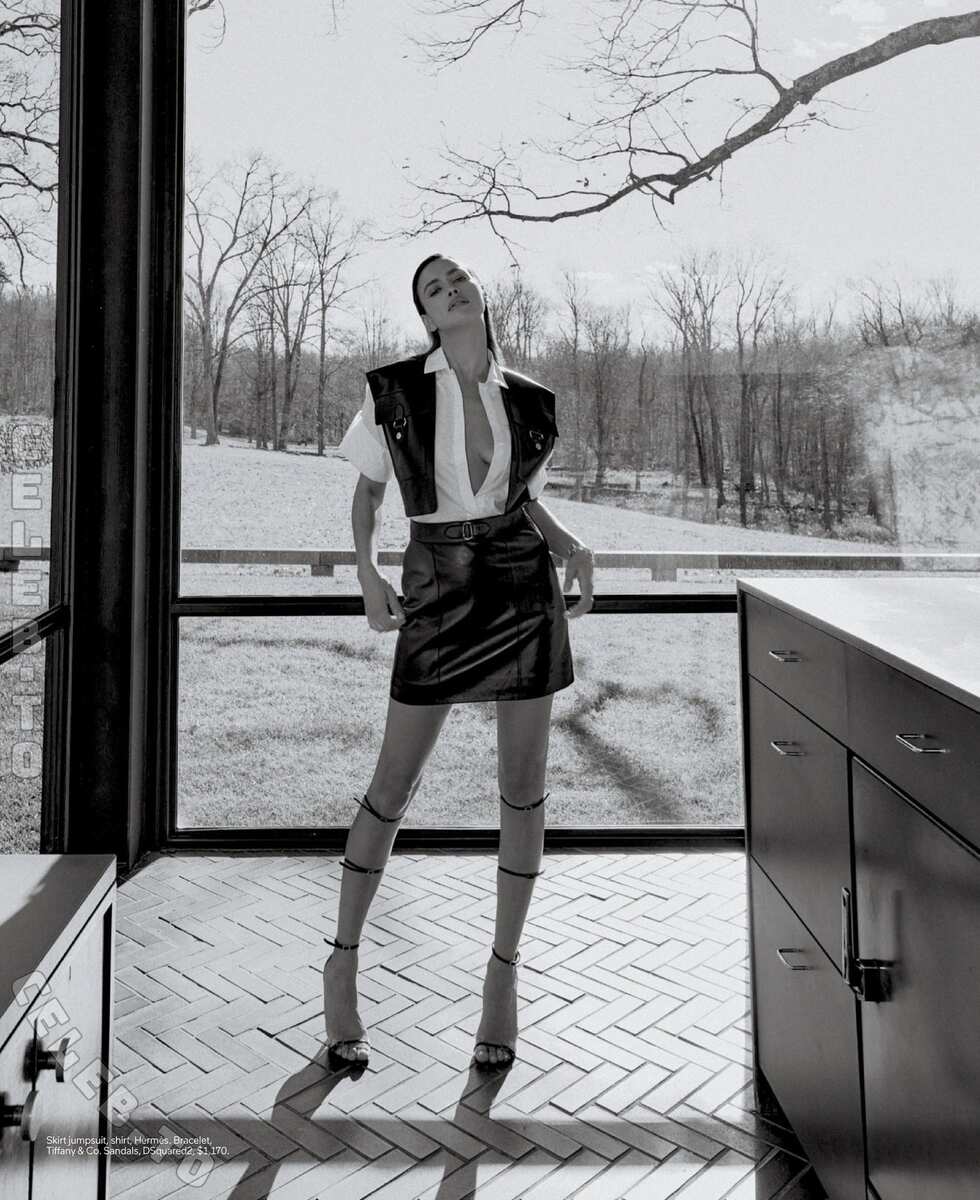 Irina Shayk Sexy – Vogue Mexico (9 Photos)
