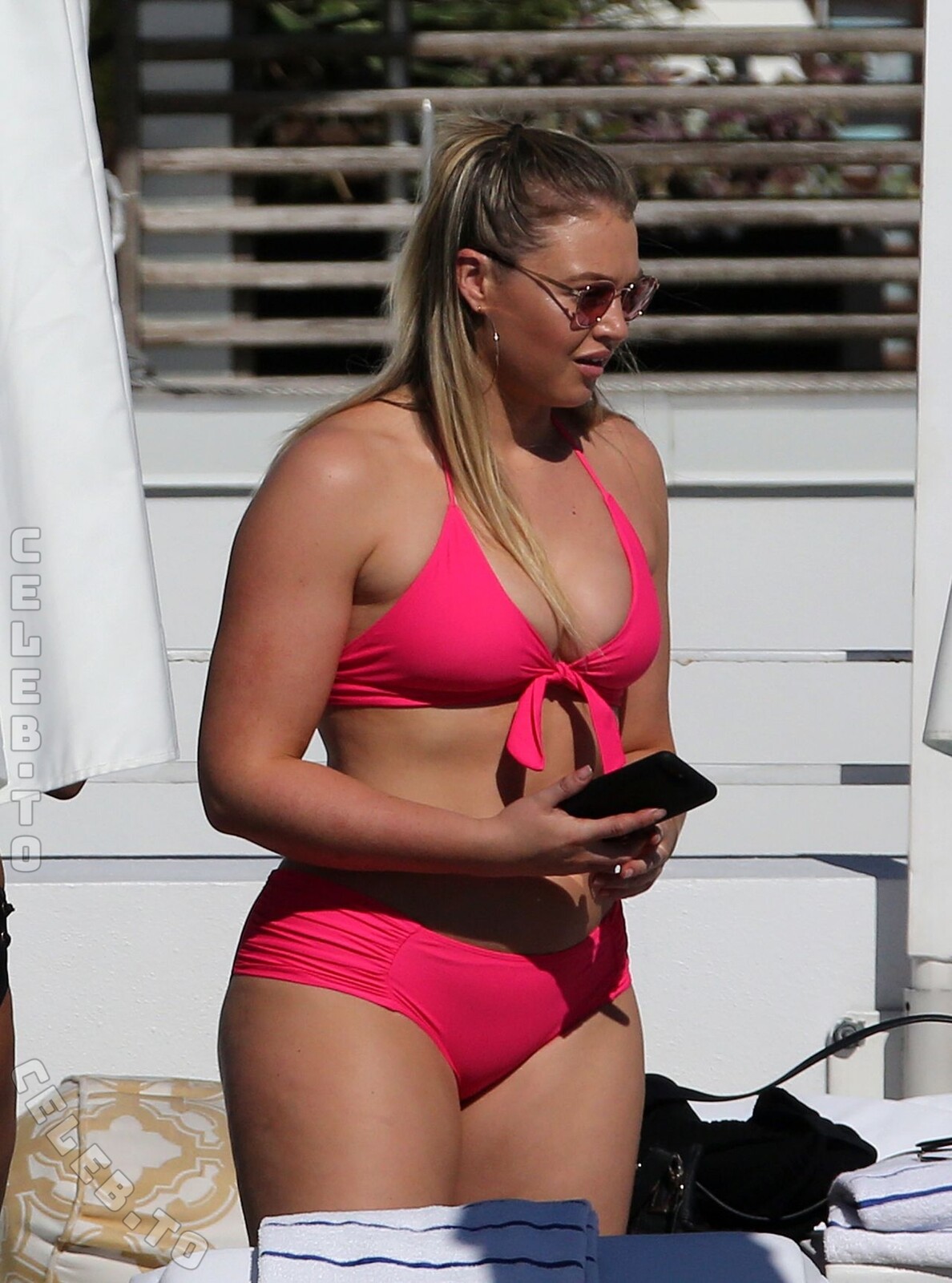 Iskra lawrence nude hd
