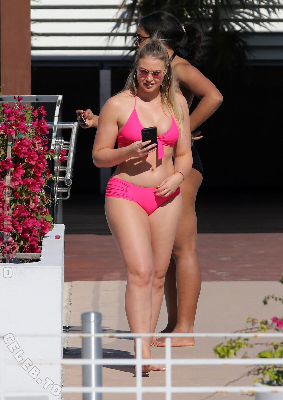 Iskra lawrence nude hd