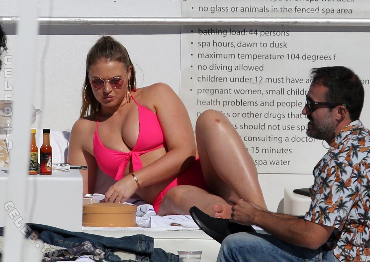Iskra lawrence nude hd