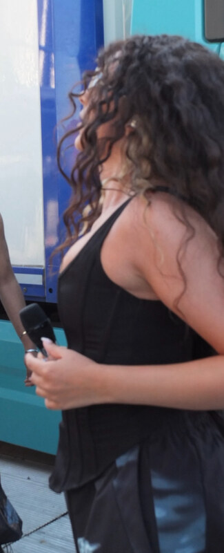 Jade Thirlwall hands