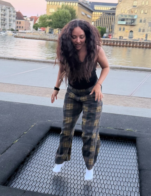 Jade Thirlwall hands