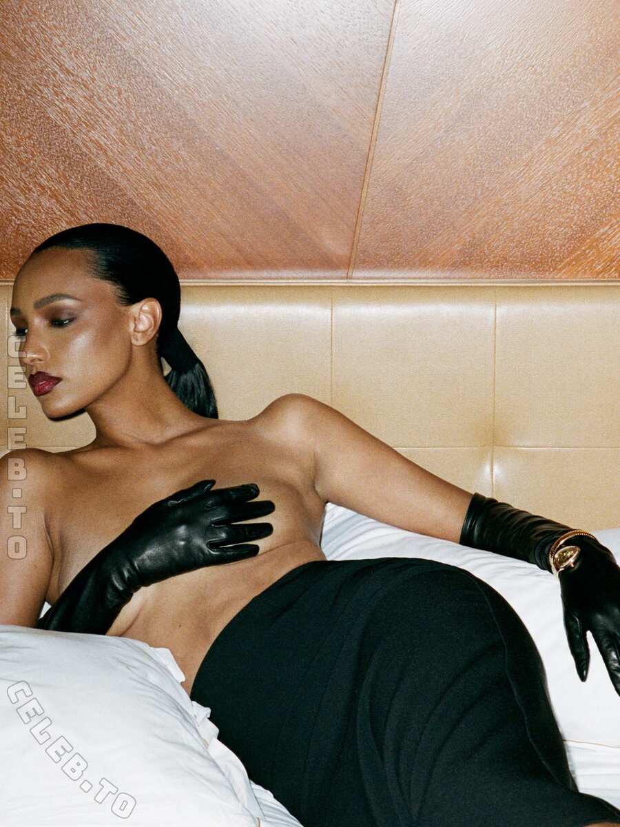 Jasmine Tookes butts