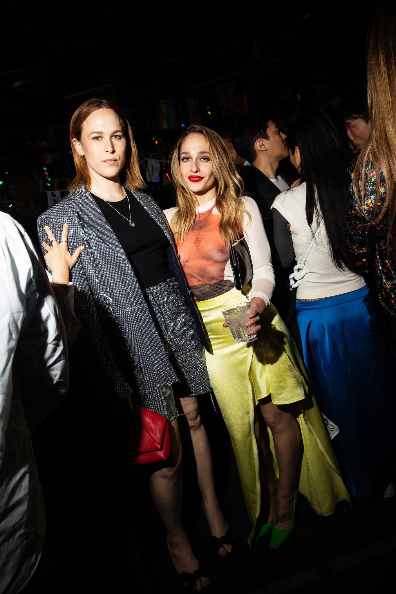 Jemima Kirke butts