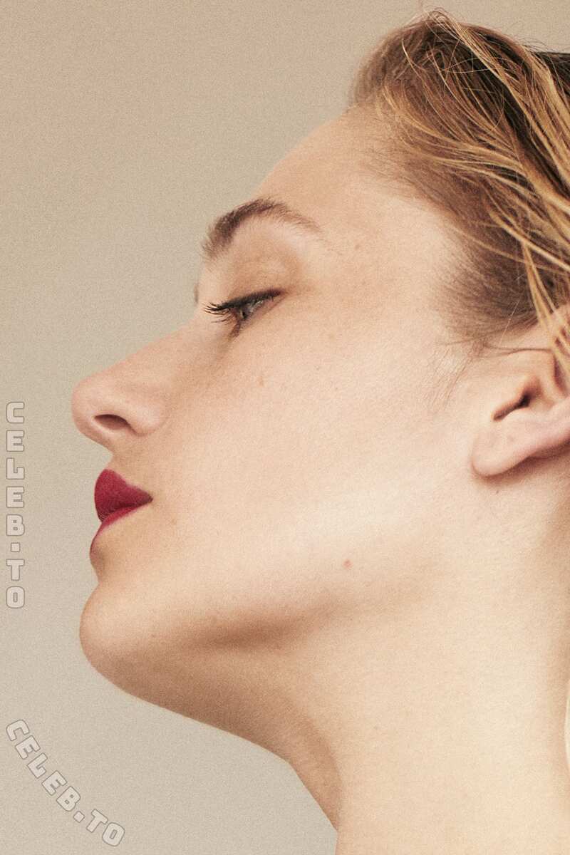 Jemima Kirke butts