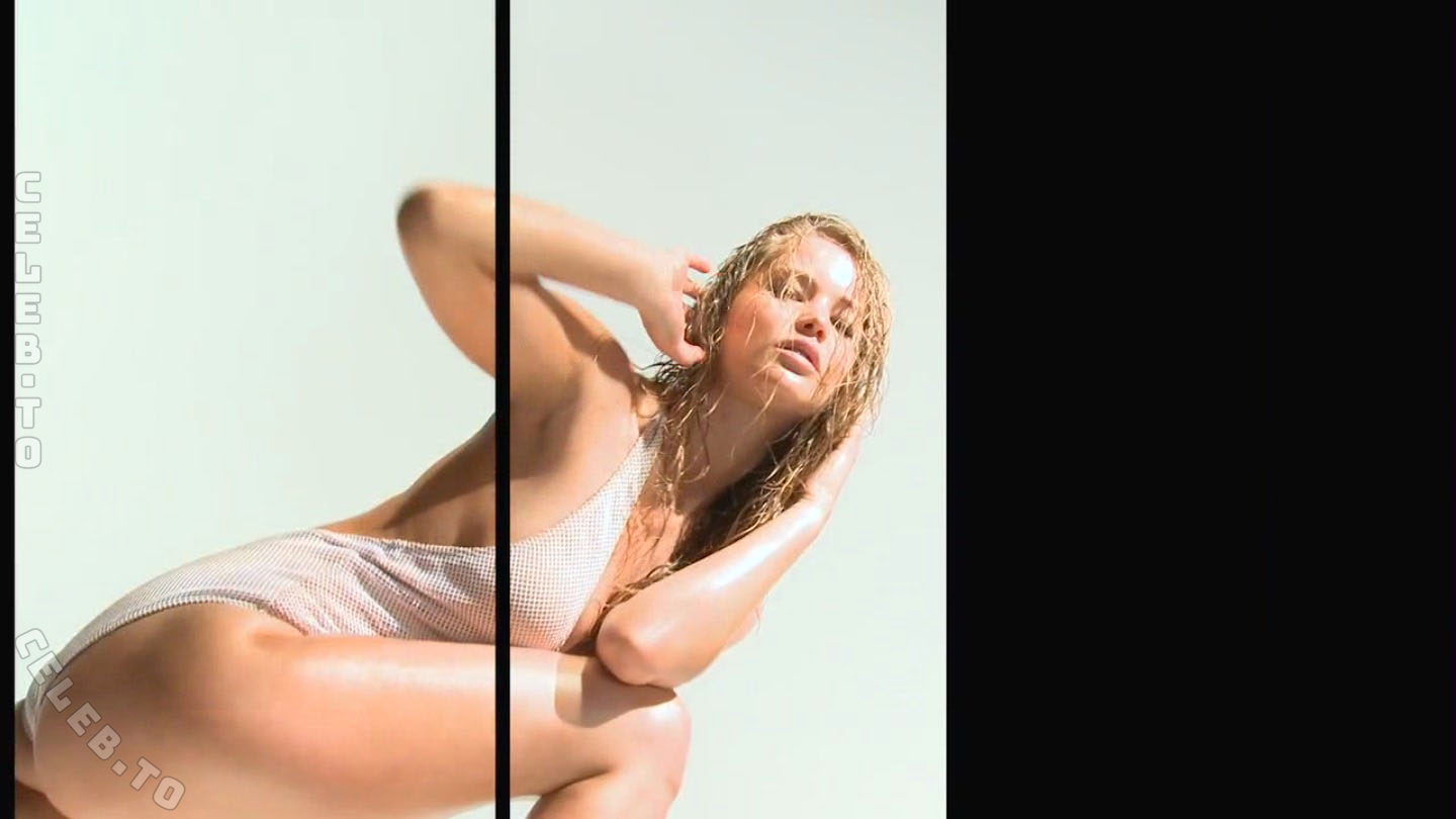 Jennifer Lawrence hands