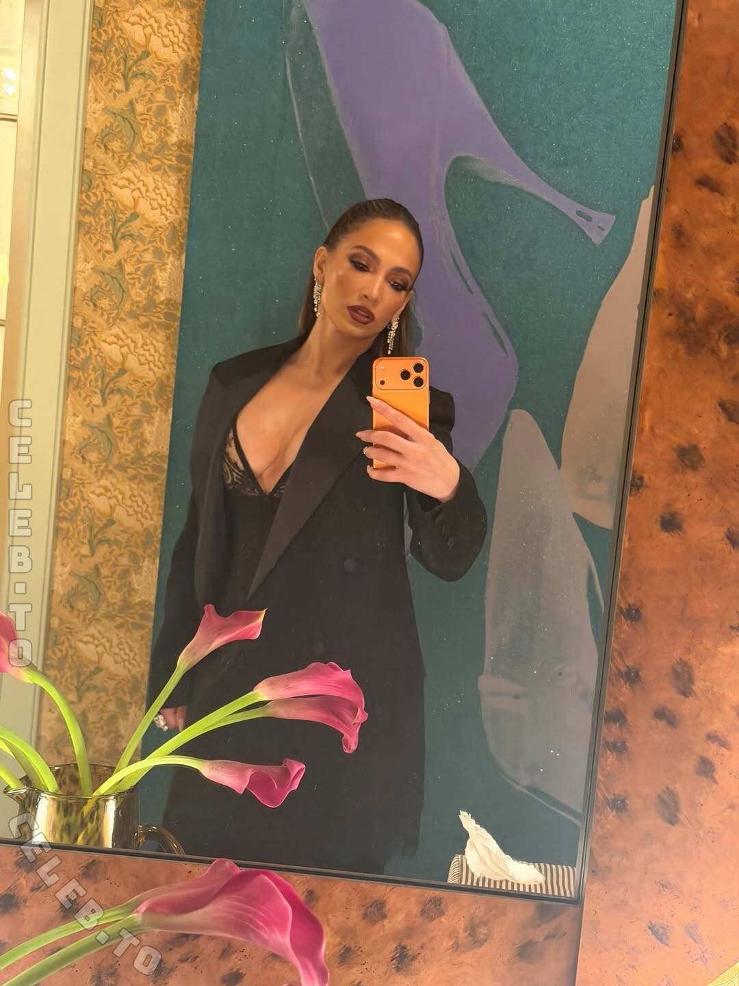 Jennifer Lopez butts