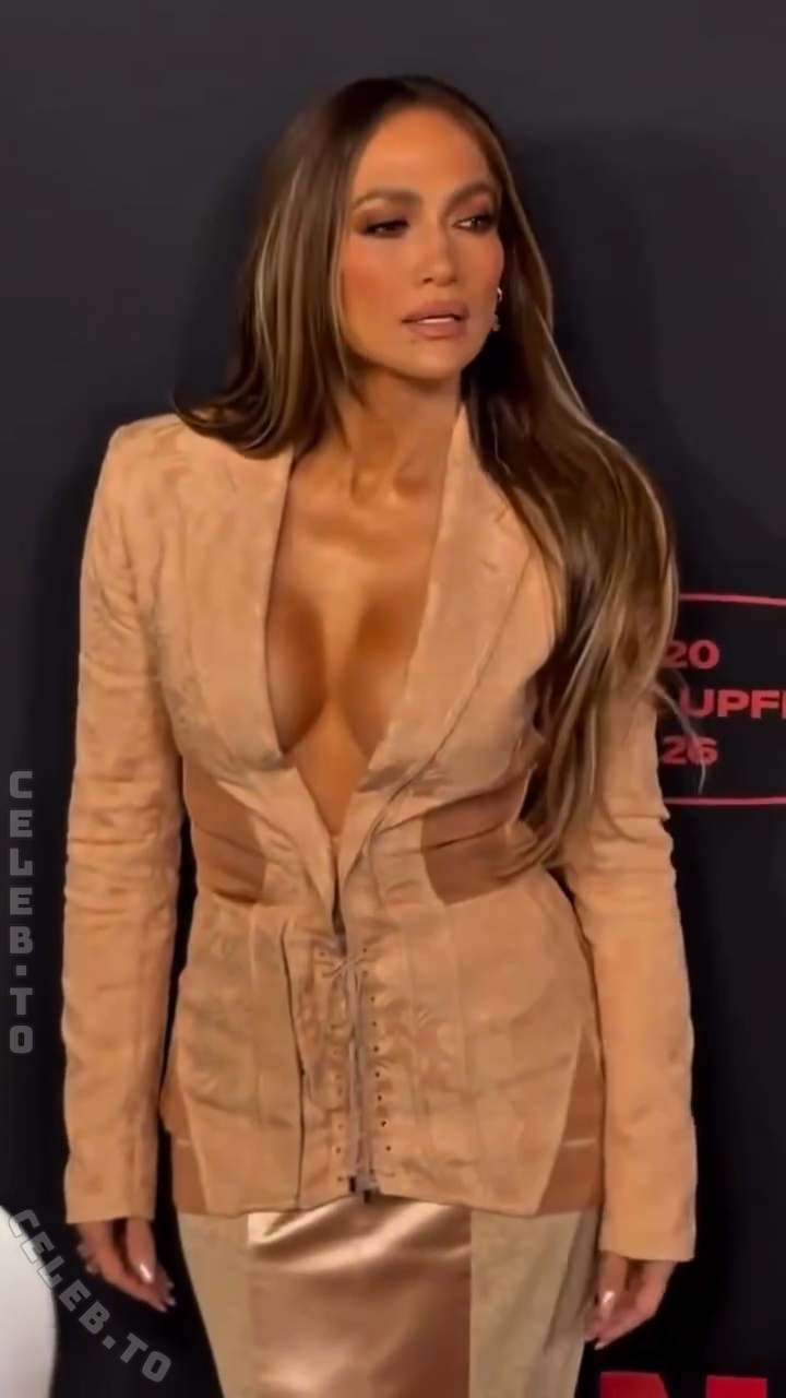 Jennifer Lopez nude leaked photos
