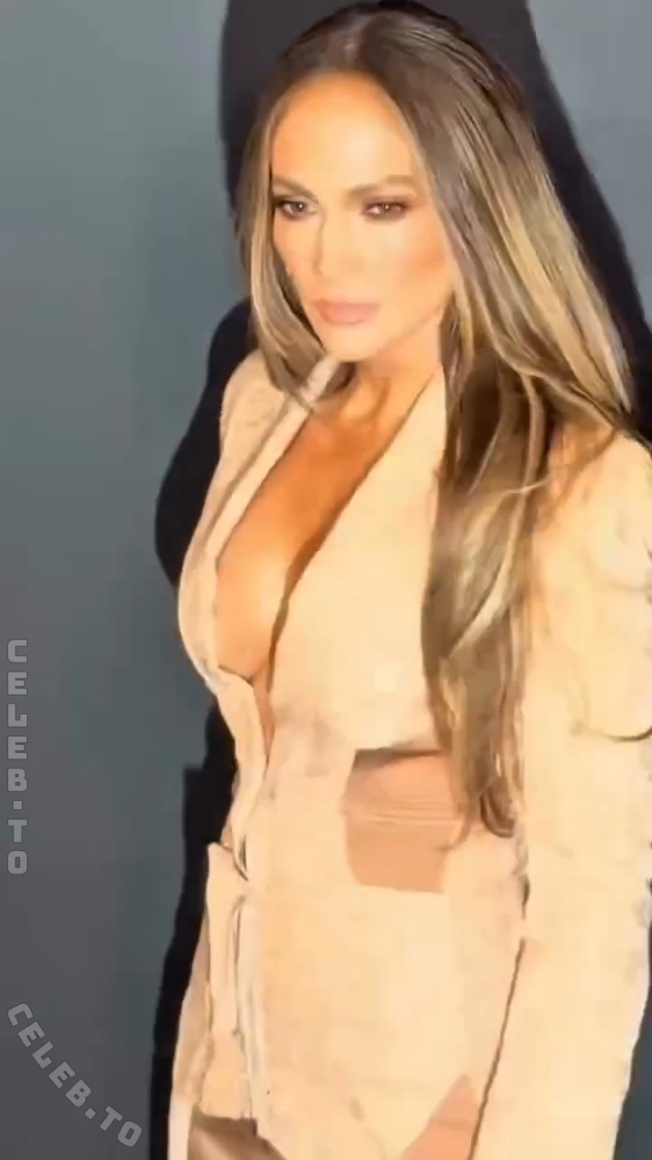 Jennifer Lopez nude leaked photos