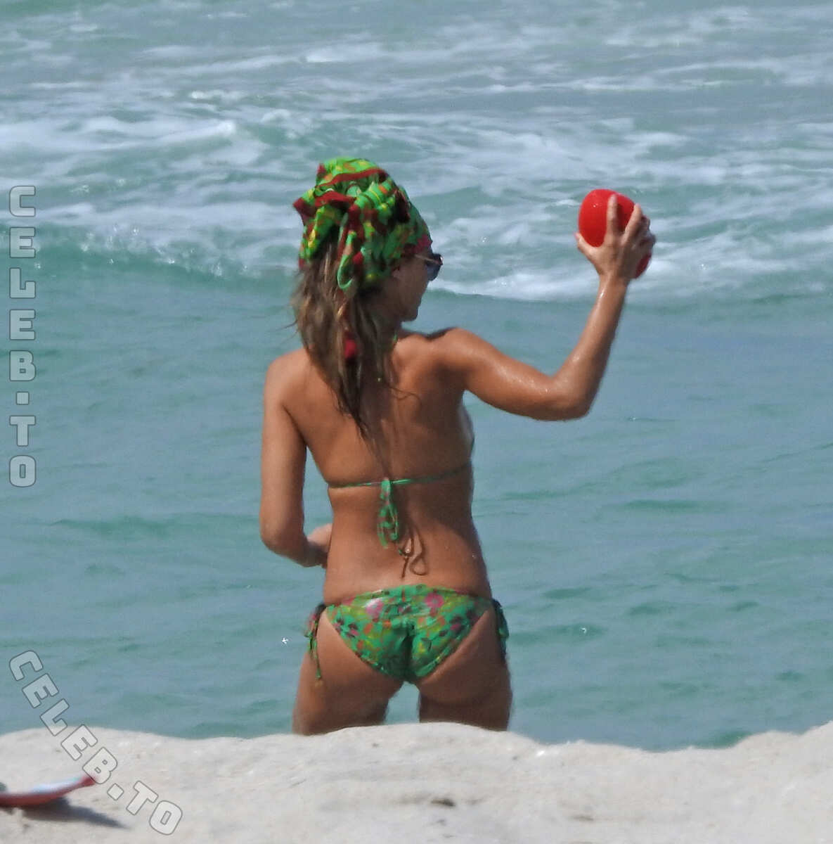 Jessica Alba legs
